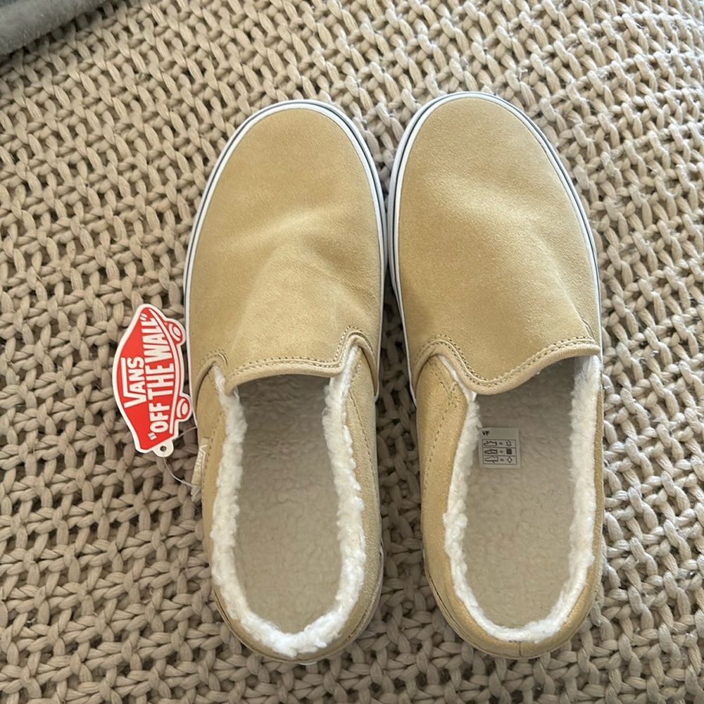 Tan vans
